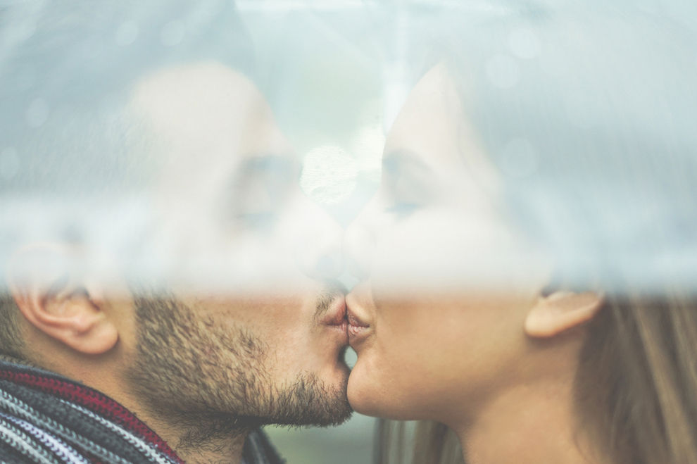 Diese 7 Dinge macht er beim Sex nur, wenn er dich wirklich liebt Diese 7 Dinge macht er beim Sex nur, wenn er dich wirklich liebt
