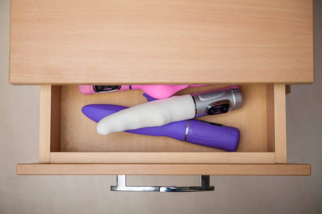 Mit diesen Sextoys holen wir uns den Frühling ins Schlafzimmer Mit diesen Sextoys holen wir uns den Frühling ins Schlafzimmer